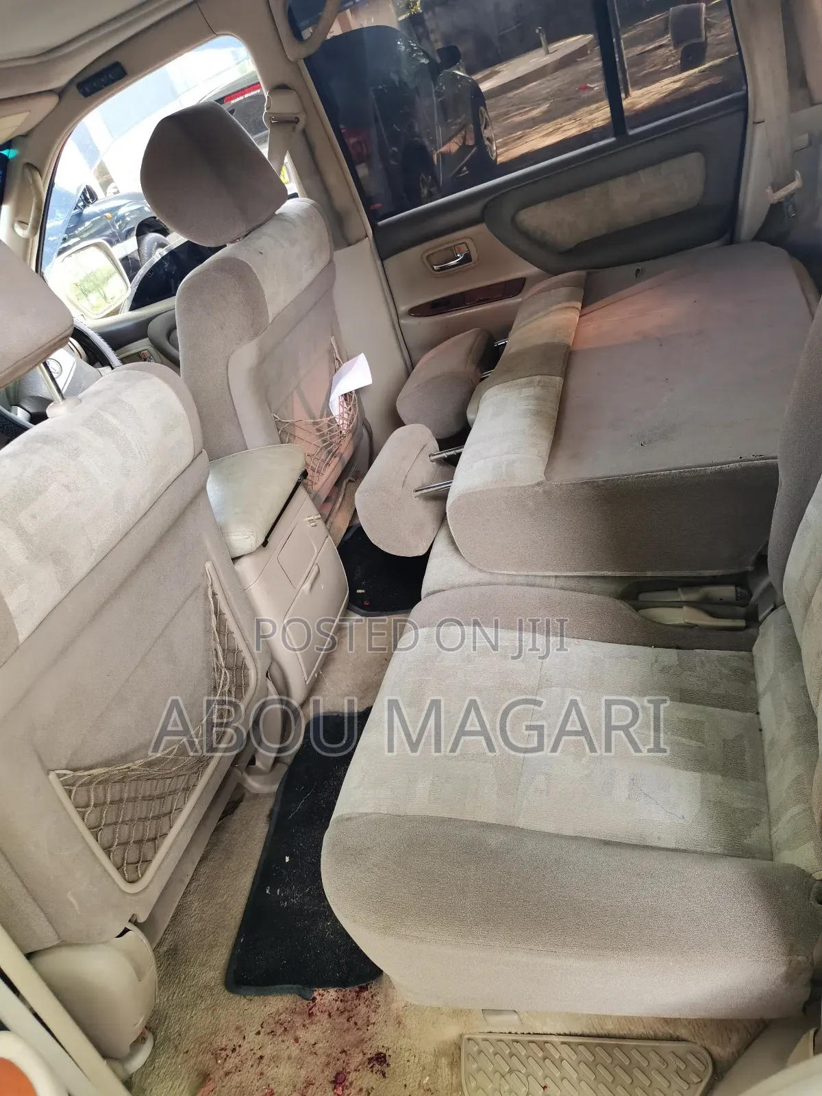 Toyota Land Cruiser 90 2000 Gold