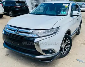 Mitsubishi Outlander 2015 White