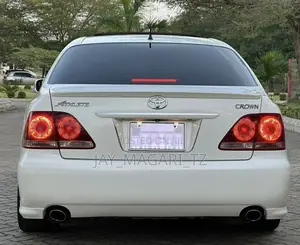 Toyota Crown 2007 White
