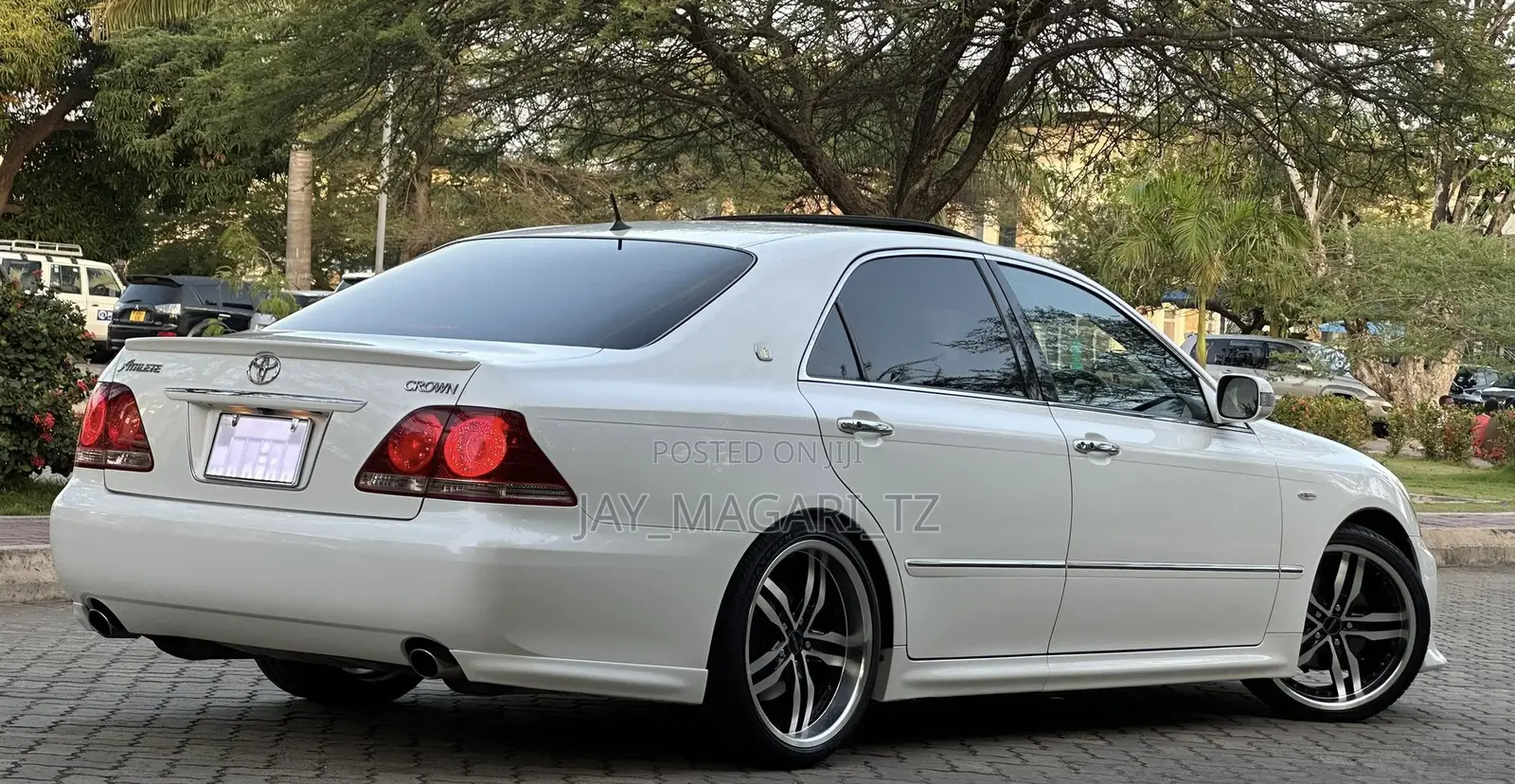 Toyota Crown 2007 White