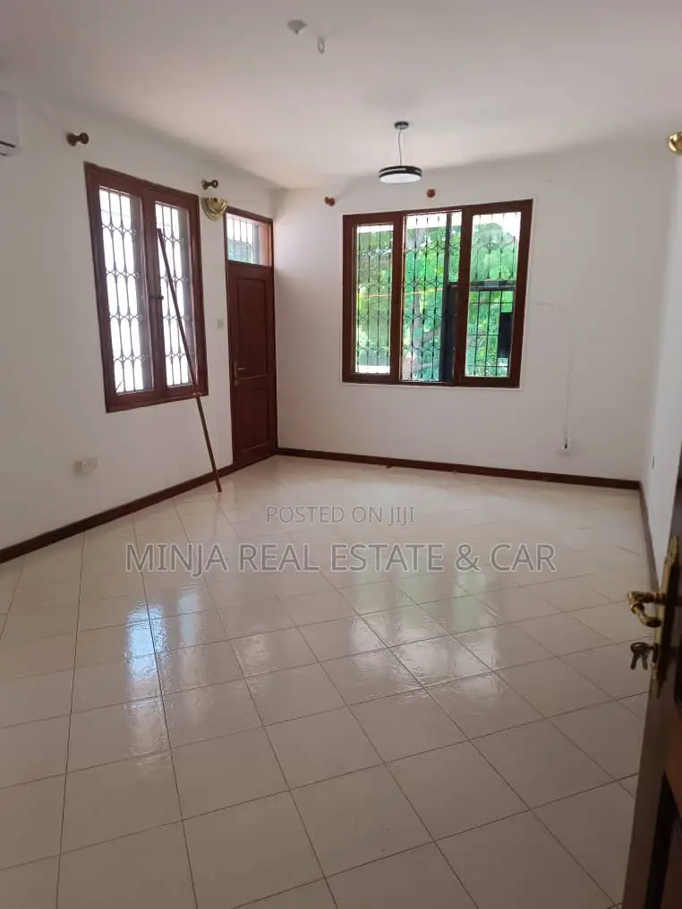 4bdrm House in Masaki for rent