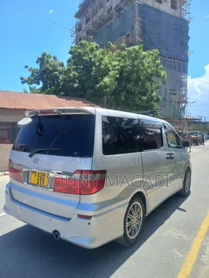 Toyota Alphard 2.4 Petrol AWD 2004 Silver