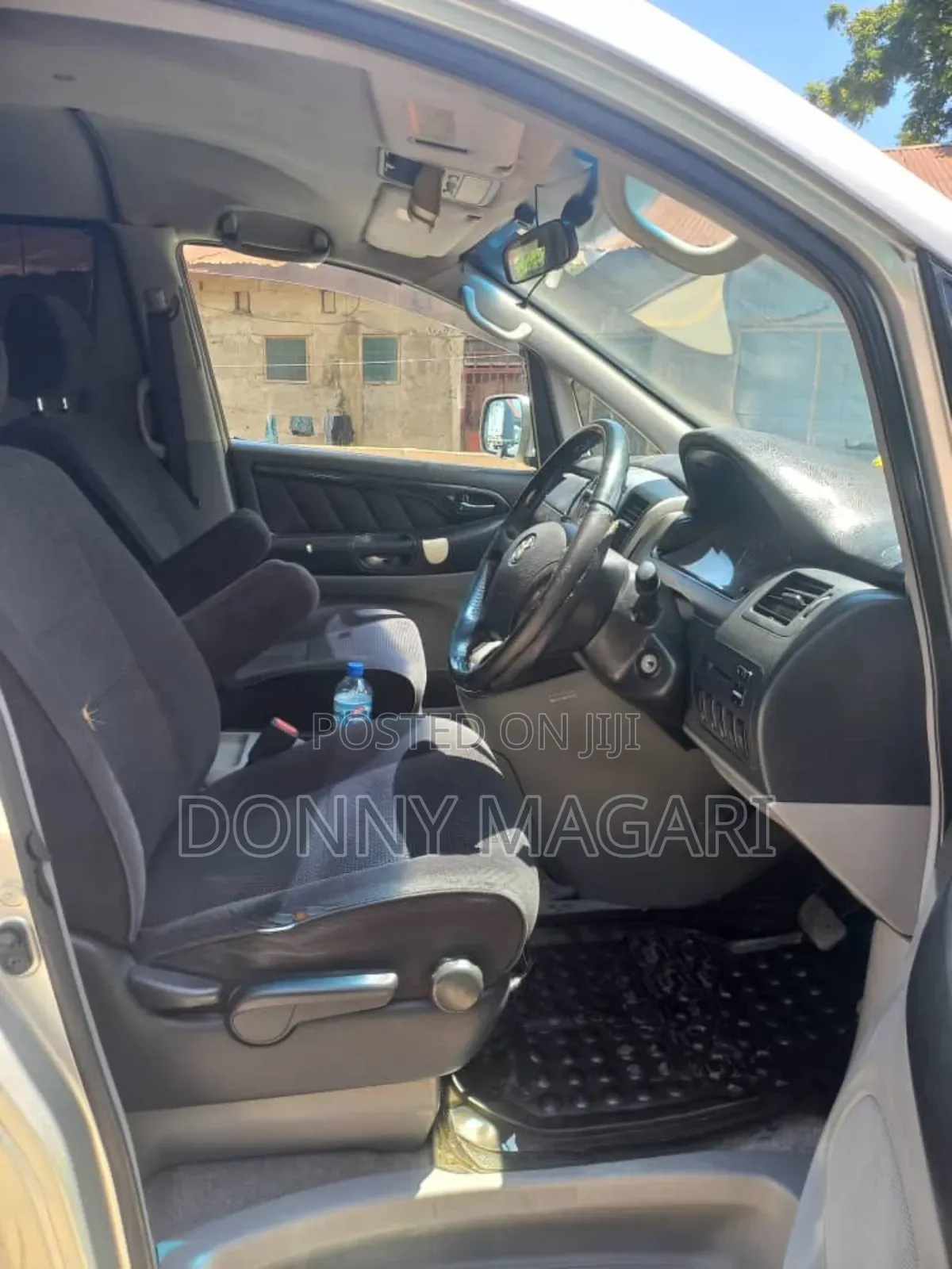 Toyota Alphard 2.4 Petrol AWD 2004 Silver