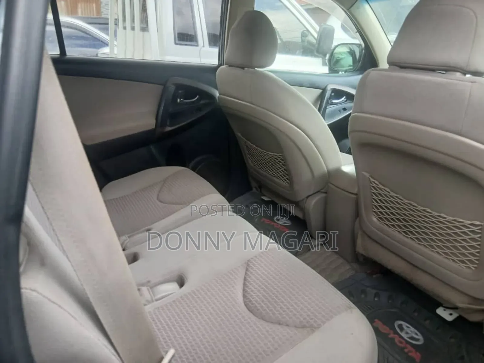 Toyota Vanguard 2010 Black