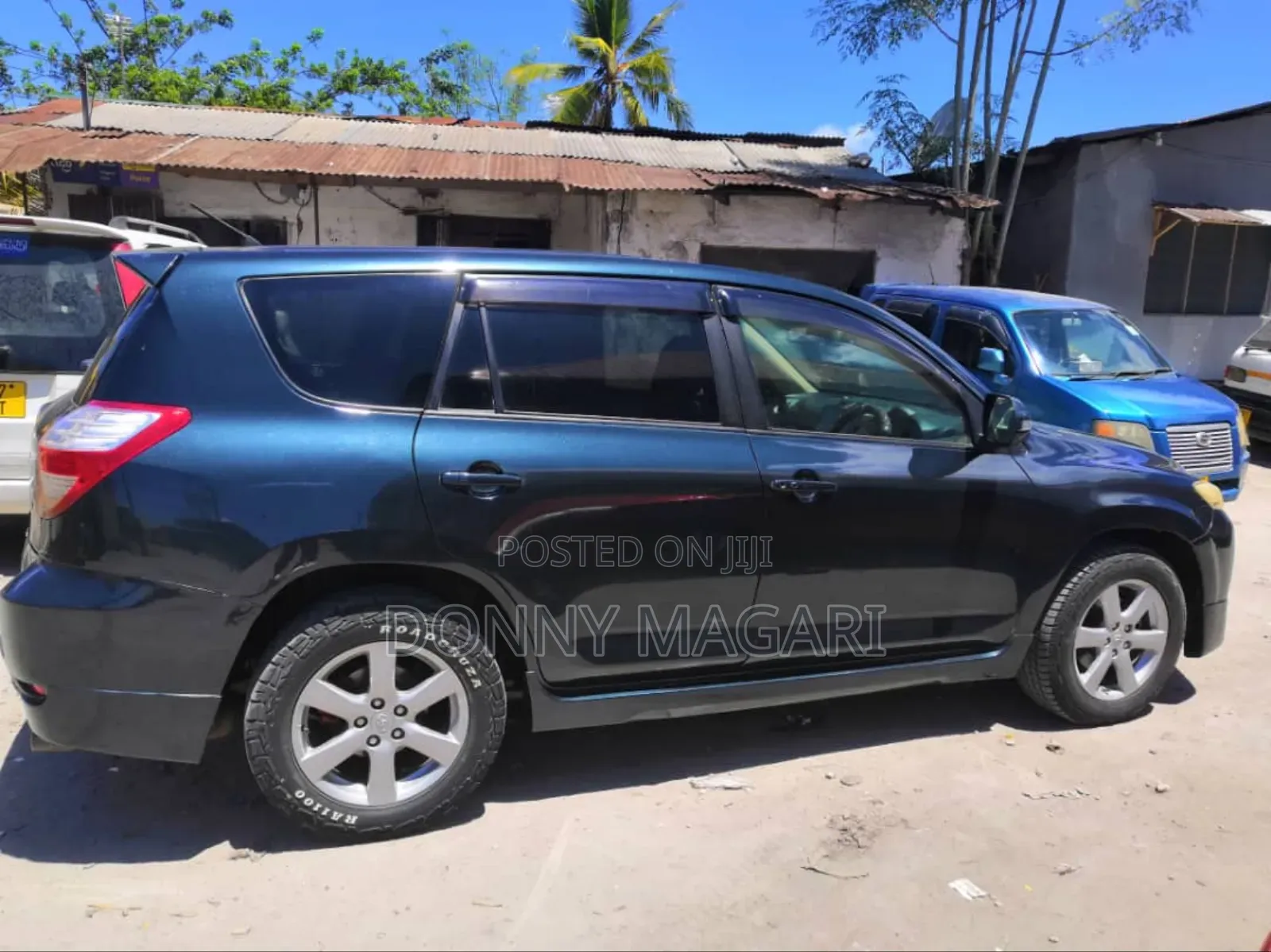 Toyota Vanguard 2010 Black