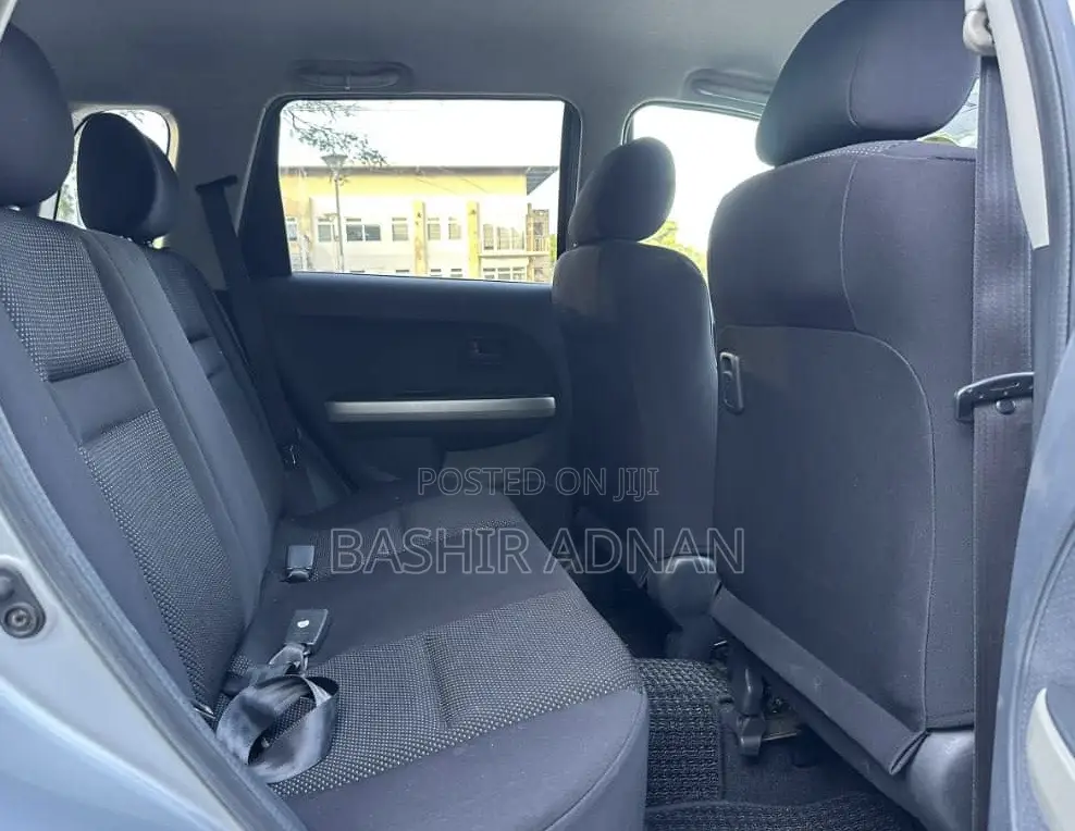 Toyota IST 2003 Silver