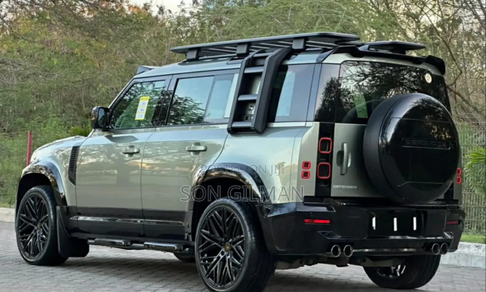 Land Rover Defender 2022 Green
