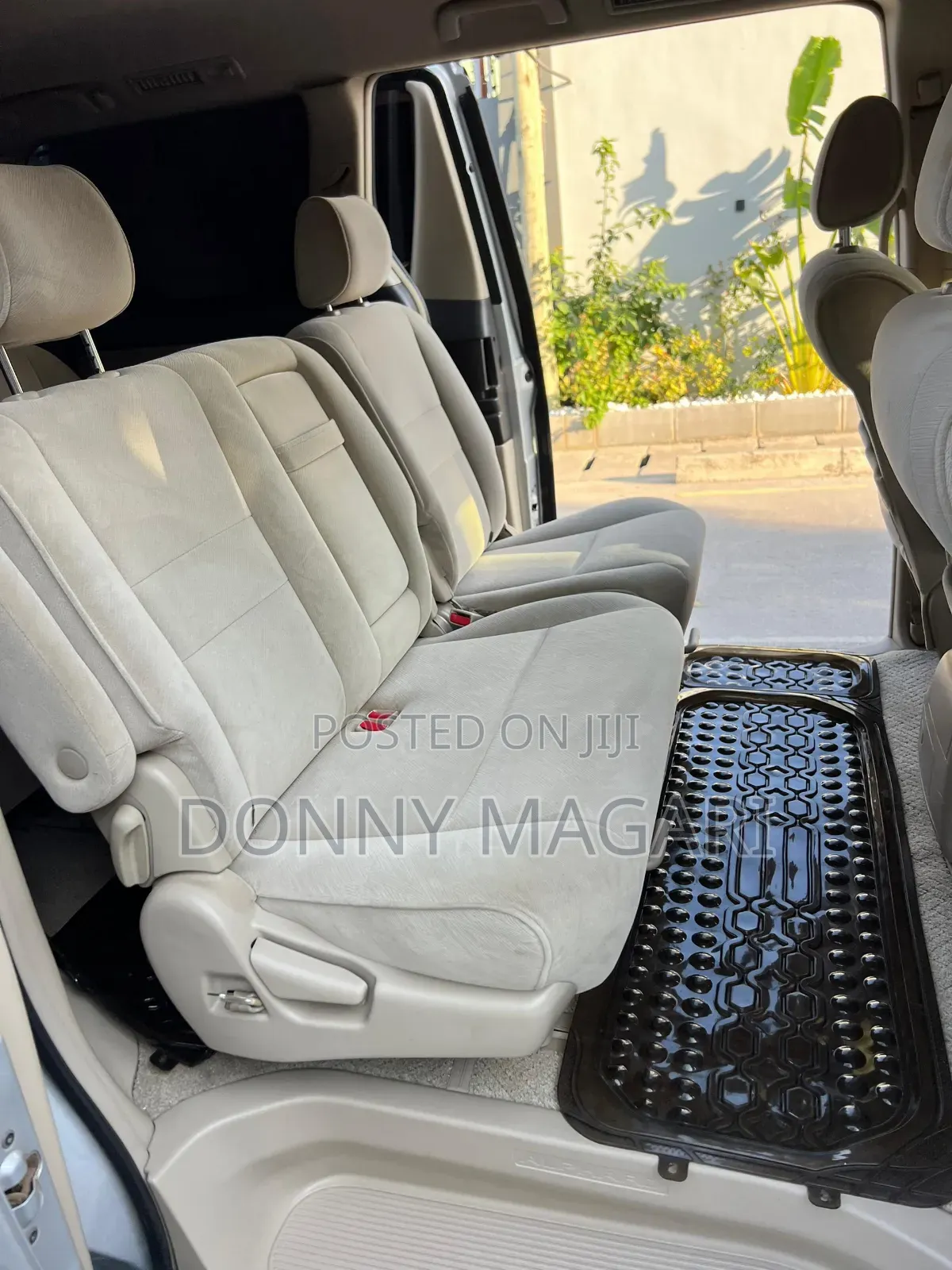 Toyota Alphard 2.4 Petrol AWD 2007 Silver