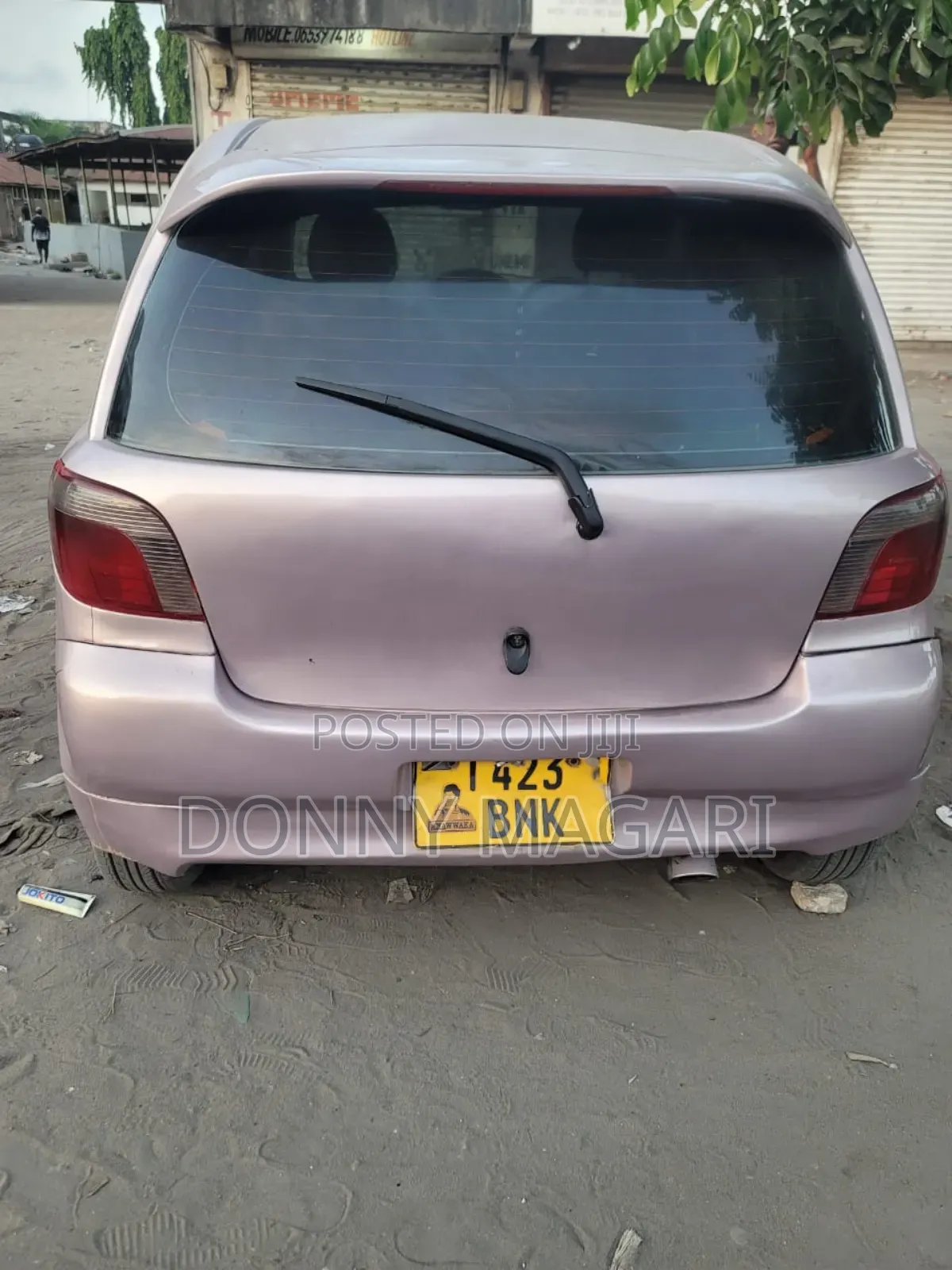 Toyota Vitz 1.3 AWD 3dr 2003 Pink