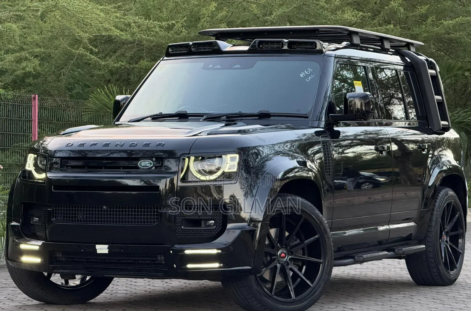 Land Rover Defender 2022 Black