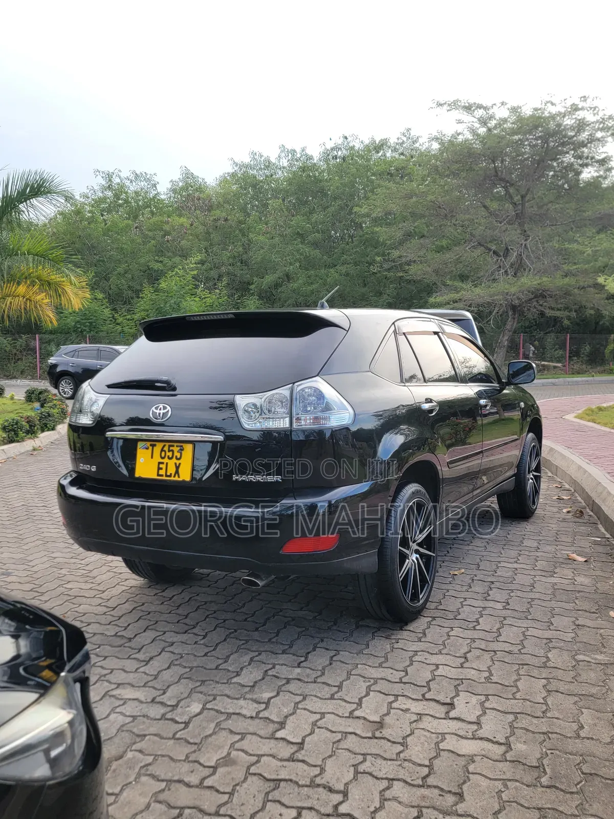 Toyota Harrier 2012 Black