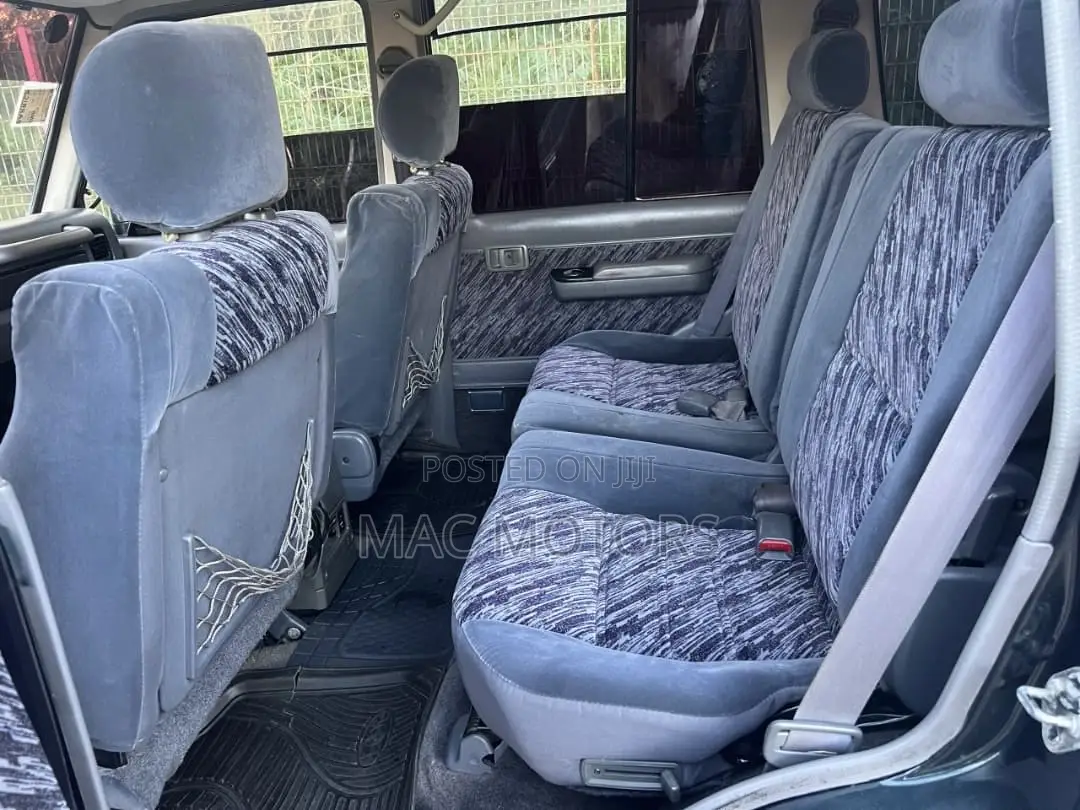 Toyota Land Cruiser Prado 1995 Black