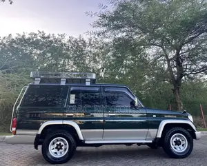 Toyota Land Cruiser Prado 1995 Black