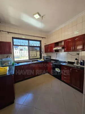 4bdrm House in Goba for sale