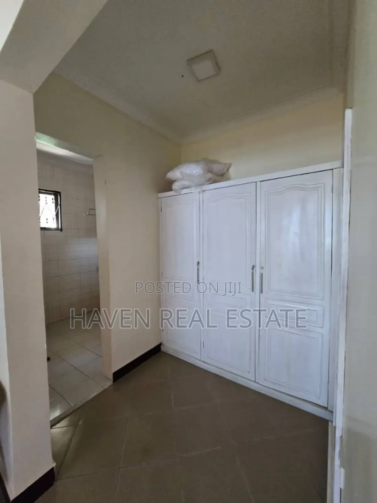 4bdrm House in Goba for sale