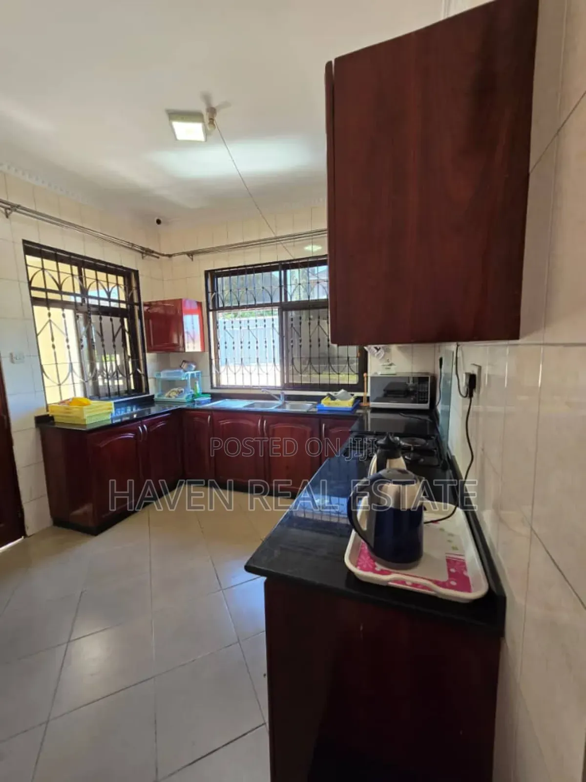 4bdrm House in Goba for sale