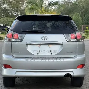 Toyota Harrier 2004 Silver