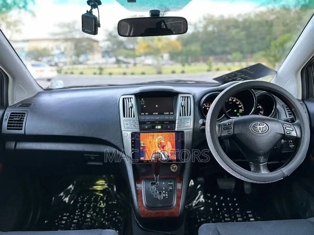 Toyota Harrier 2004 Silver