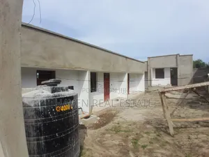 8bdrm Apartment in Kimara for sale