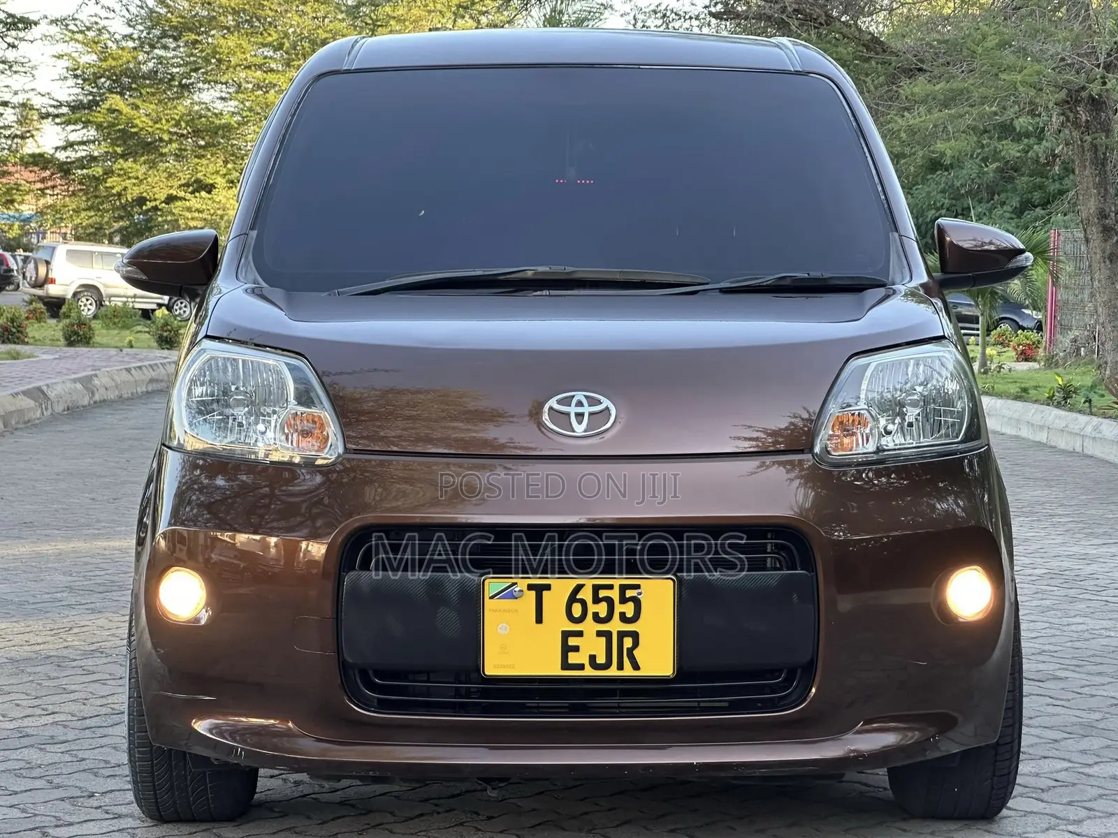 Toyota Porte 1.5 FWD 2014 Brown