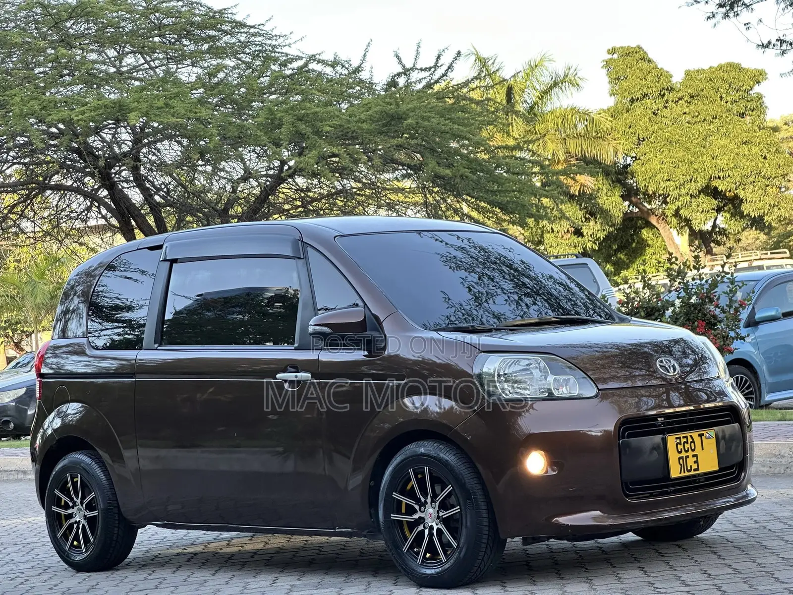 Toyota Porte 1.5 FWD 2014 Brown