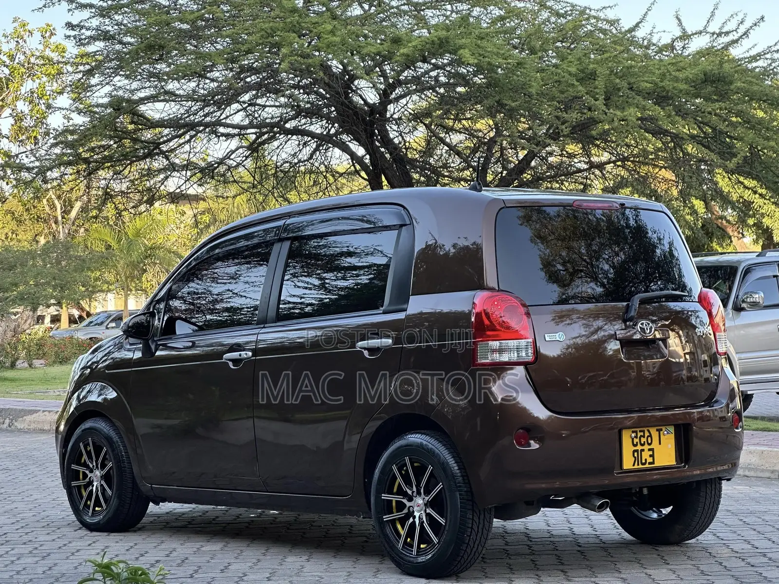 Toyota Porte 1.5 FWD 2014 Brown