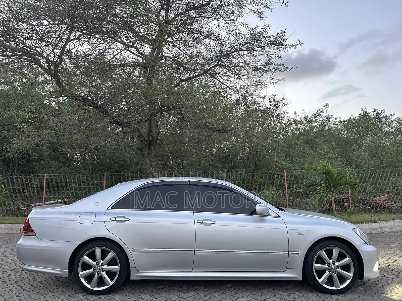 Toyota Crown 2007 Silver