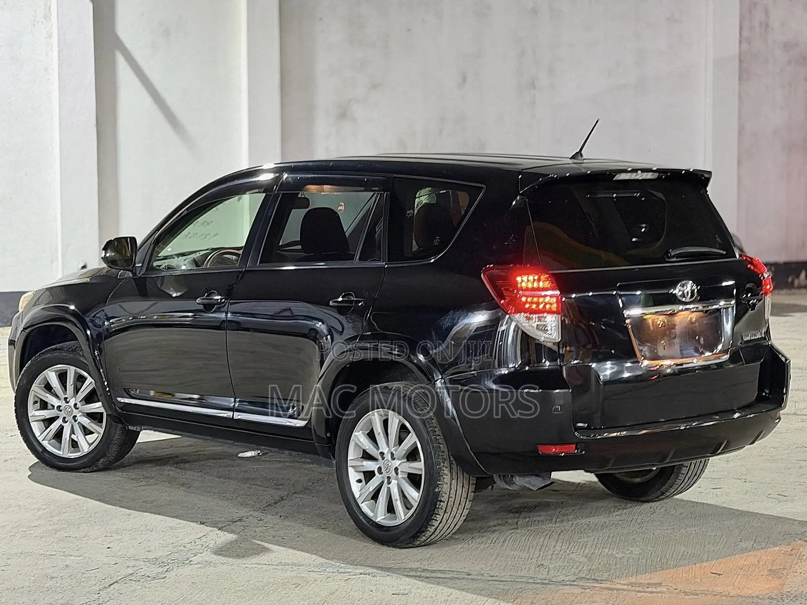 Toyota Vanguard 2012 Matt Black