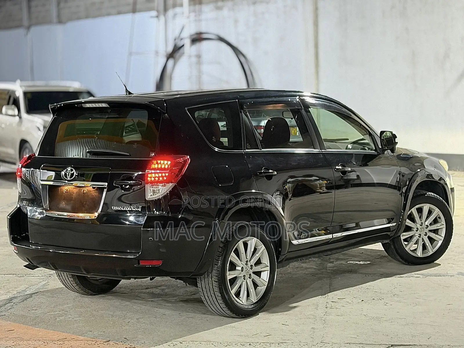 Toyota Vanguard 2012 Matt Black