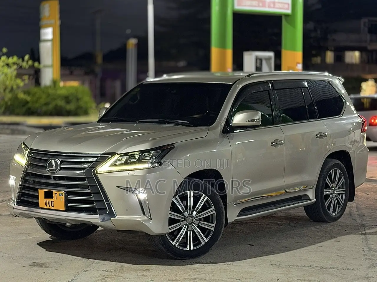 Lexus LX 570 AWD 2016 Gold in Dar es Salaam - Cars, Mac Motors | Jiji.co.tz