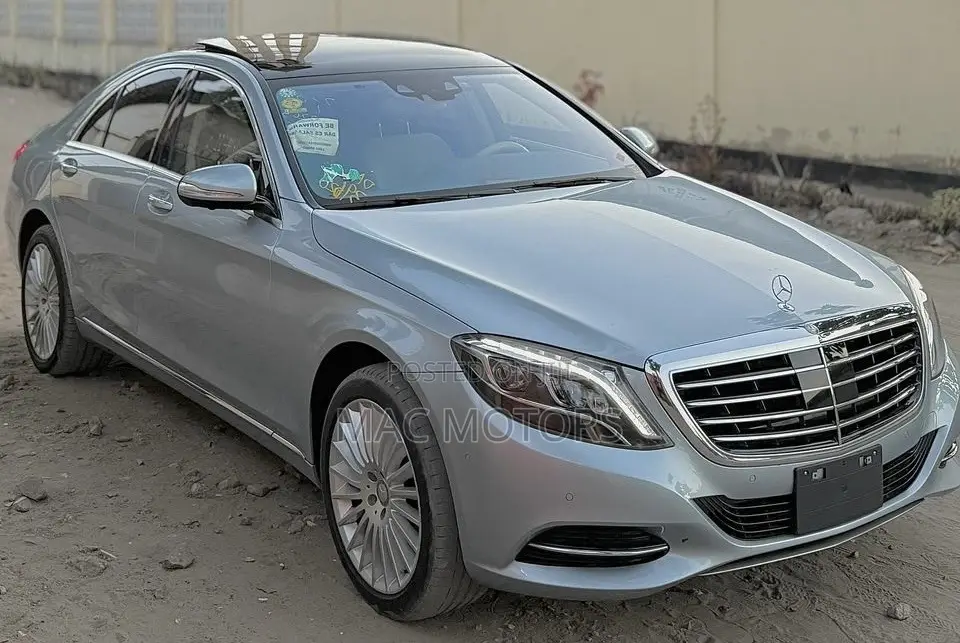Mercedes-Benz E400 2015 Blue