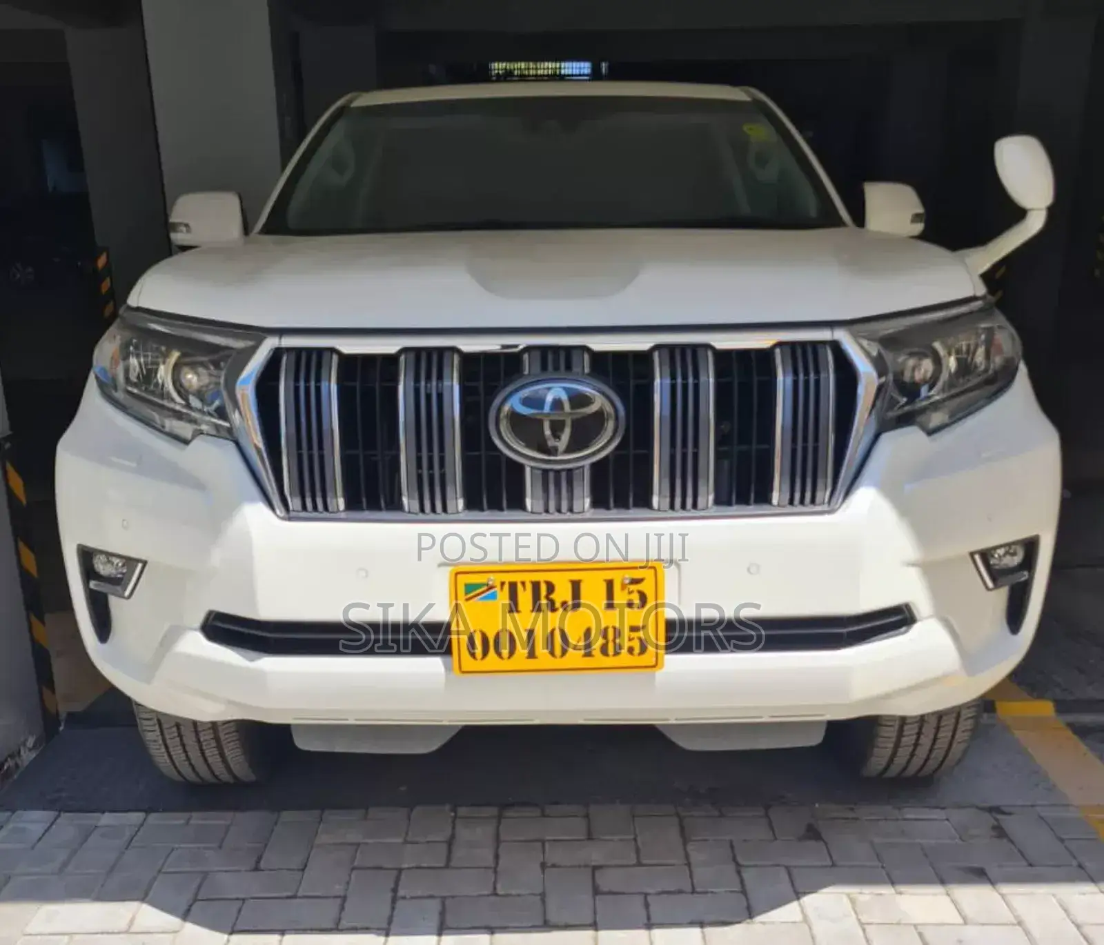 Toyota Land Cruiser Prado 2.7 2019 White