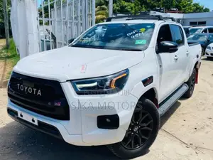 Toyota Hilux Revo Smart Cab Deisel 2.4 AWD 2021 White