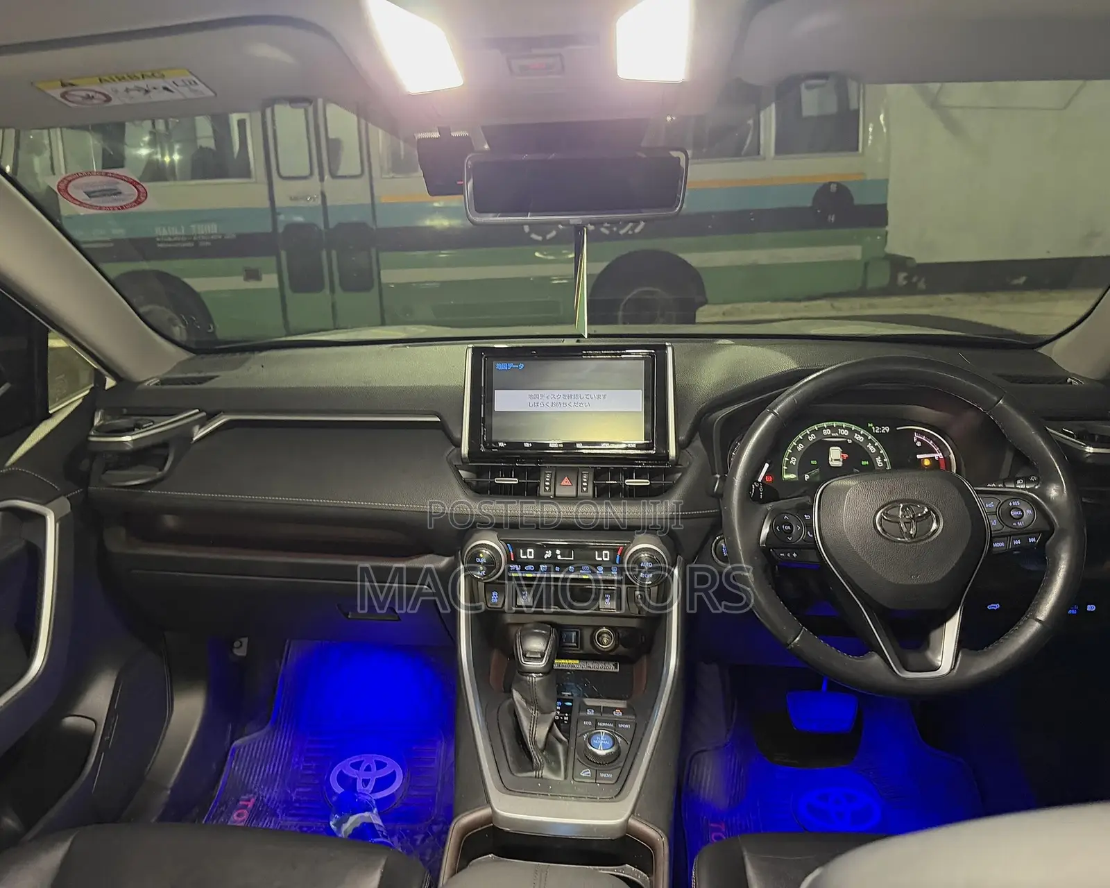 Toyota RAV4 2019 White
