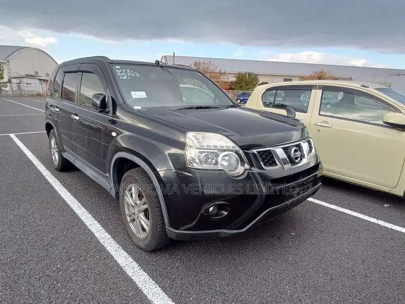 Nissan X-Trail 2012 Black