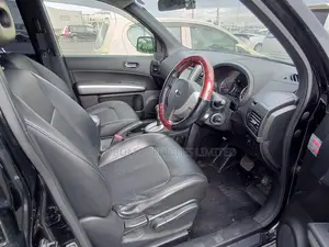 Nissan X-Trail 2012 Black