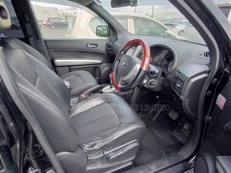 Nissan X-Trail 2012 Black