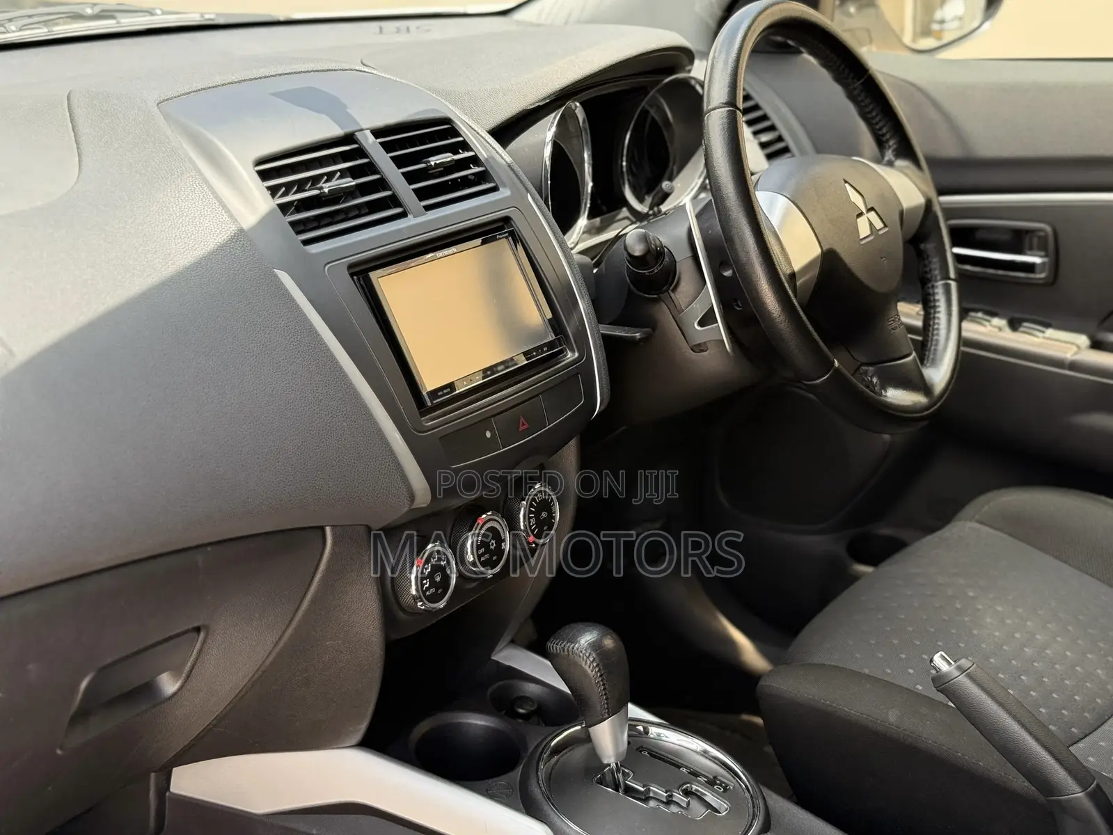 Mitsubishi RVR 2.0 2012 White