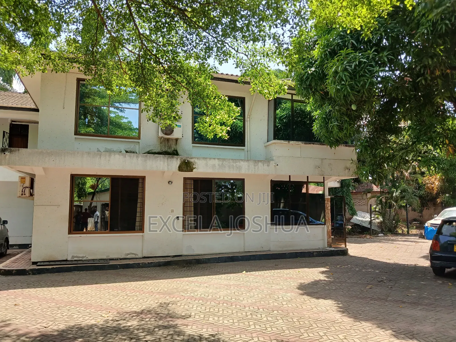 9bdrm House in Excela Joshua, Mikocheni for sale
