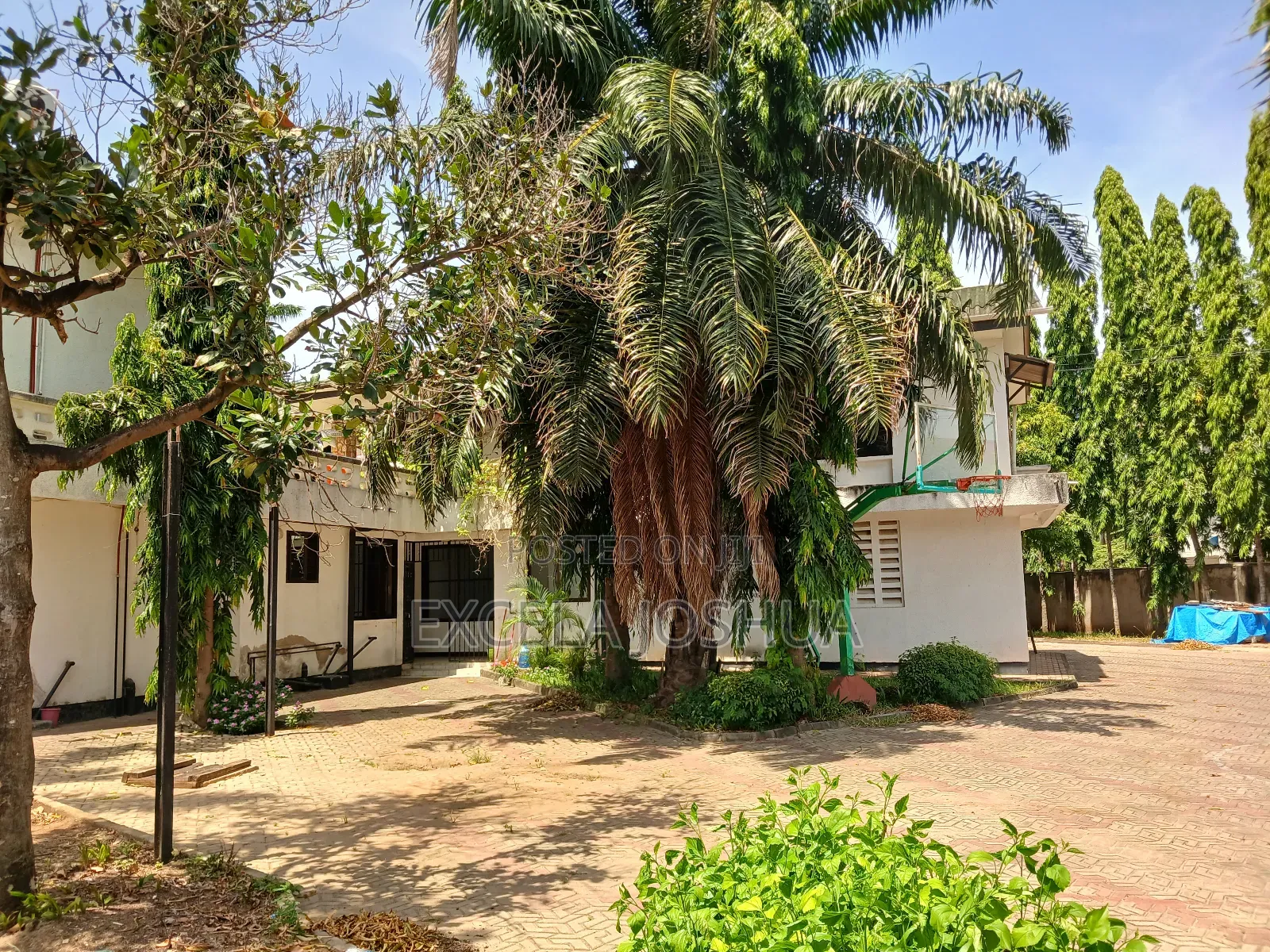 9bdrm House in Excela Joshua, Mikocheni for sale