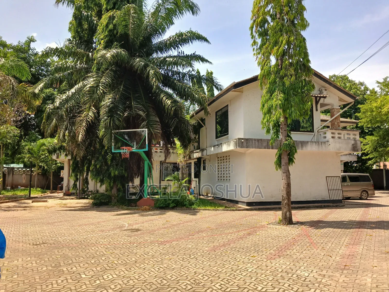 9bdrm House in Excela Joshua, Mikocheni for sale