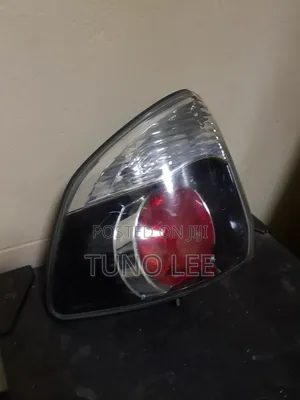 Toyota Fortuner Ya Nyuma Kushoto
