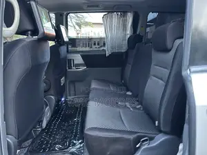 Toyota Noah 2008 Silver