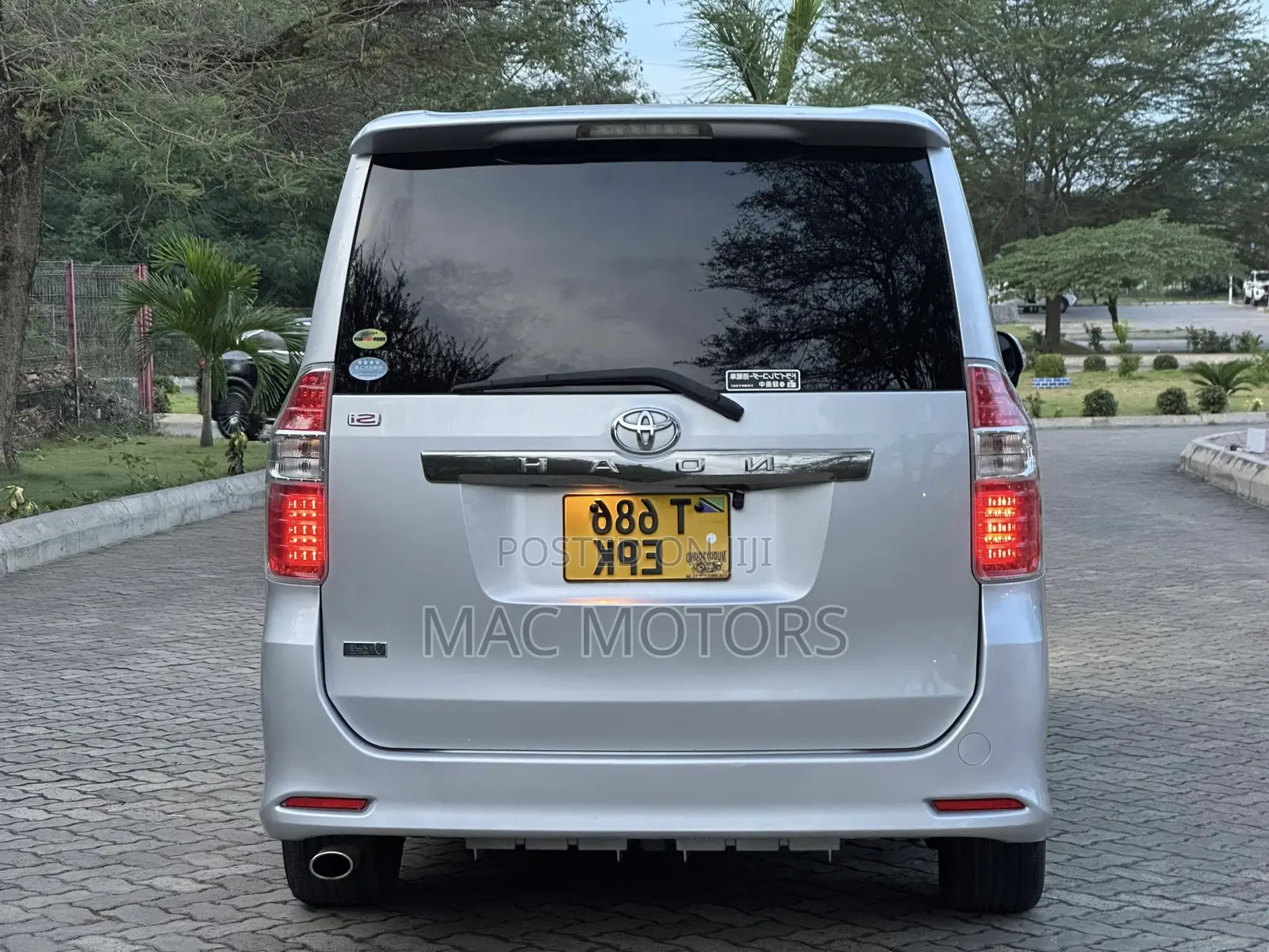 Toyota Noah 2008 Silver