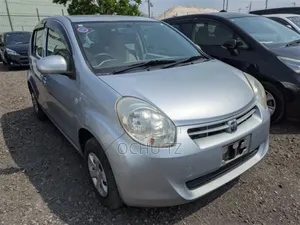 Toyota Passo 2011 Silver