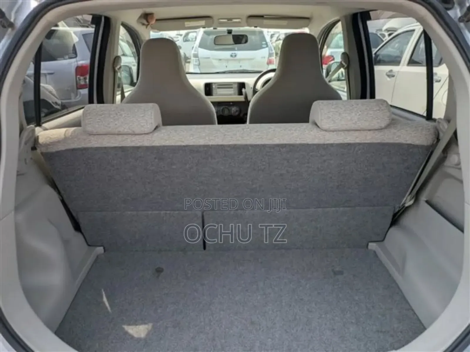 Toyota Passo 2011 Silver