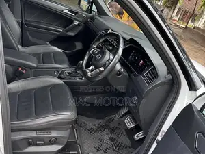 Volkswagen Tiguan 2.0T SE R-Line Black AWD 4MOTION 2020 White