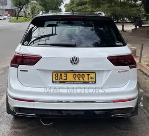 Volkswagen Tiguan 2.0T SE R-Line Black AWD 4MOTION 2020 White