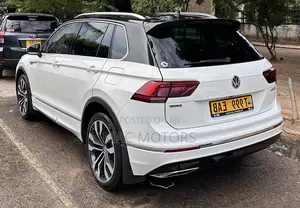 Volkswagen Tiguan 2.0T SE R-Line Black AWD 4MOTION 2020 White