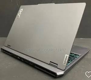 New Laptop Lenovo LOQ 15ARP9 24GB Intel Core I7 SSD 512GB